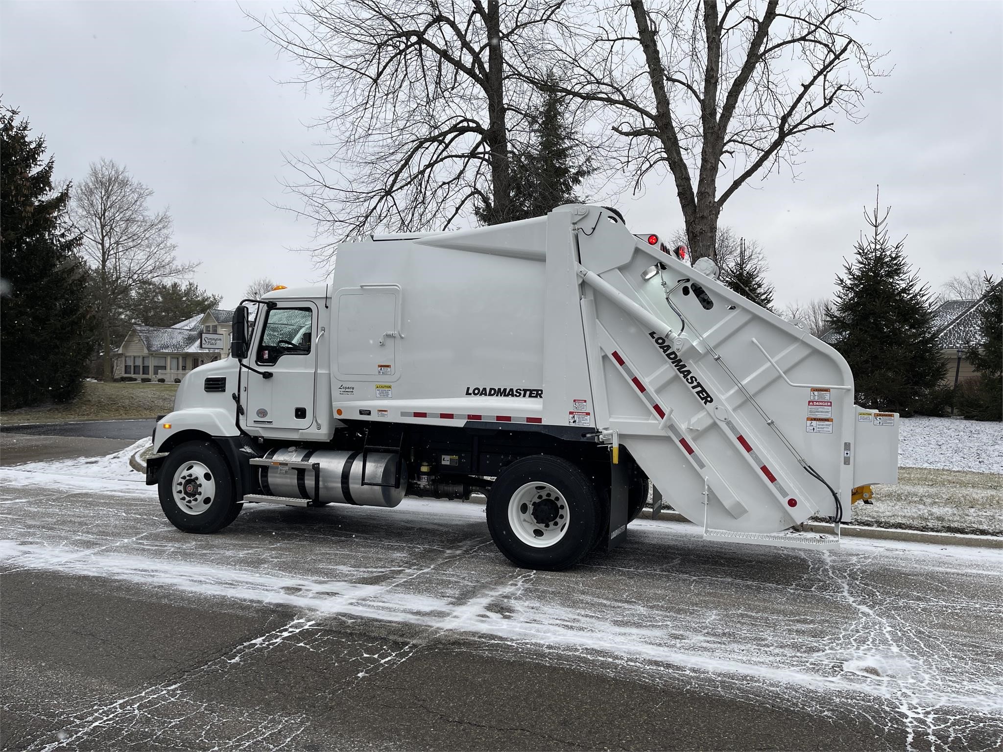 2024 MACK MD6 - image 6 of 6