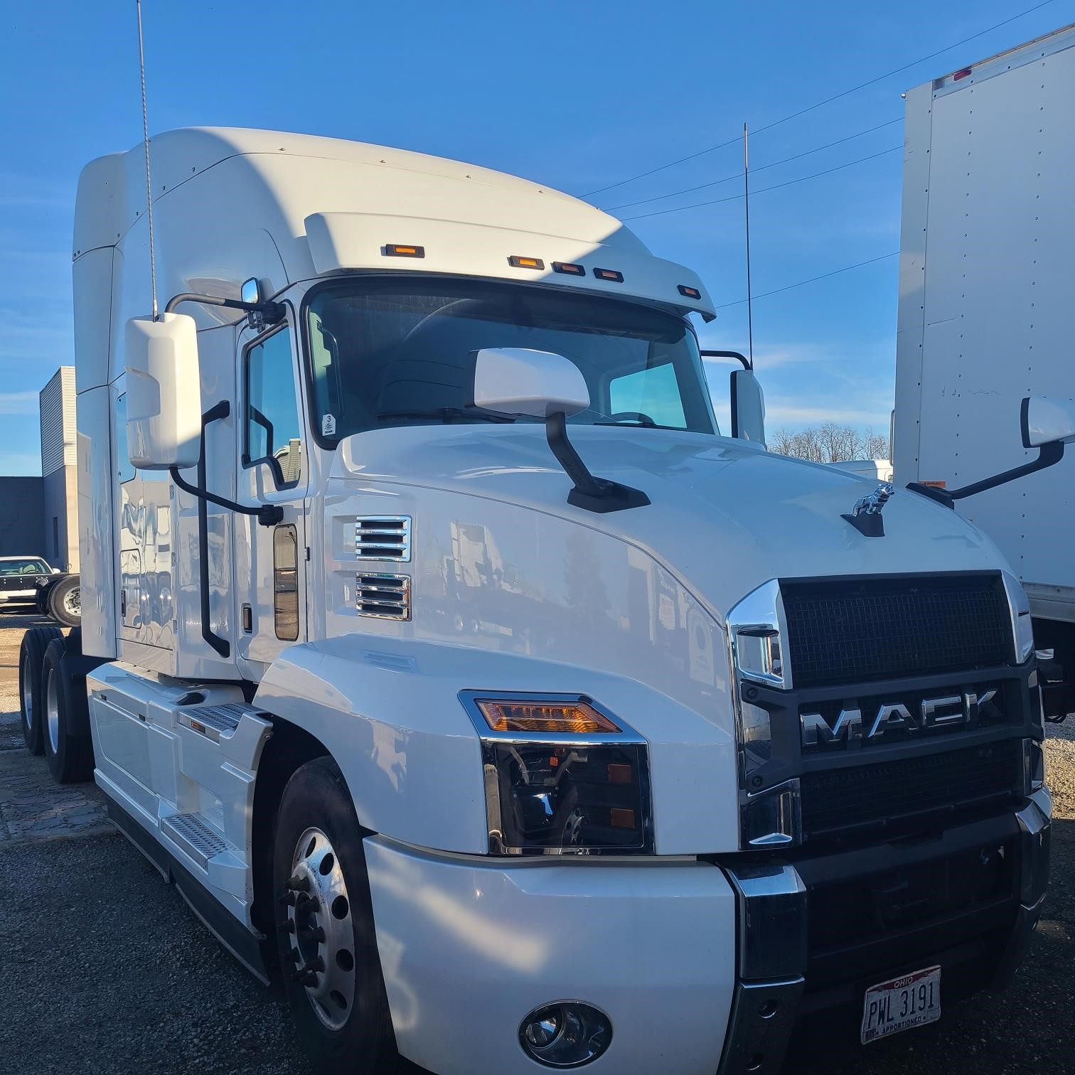 2020 MACK ANTHEM 64T - image 2 of 6