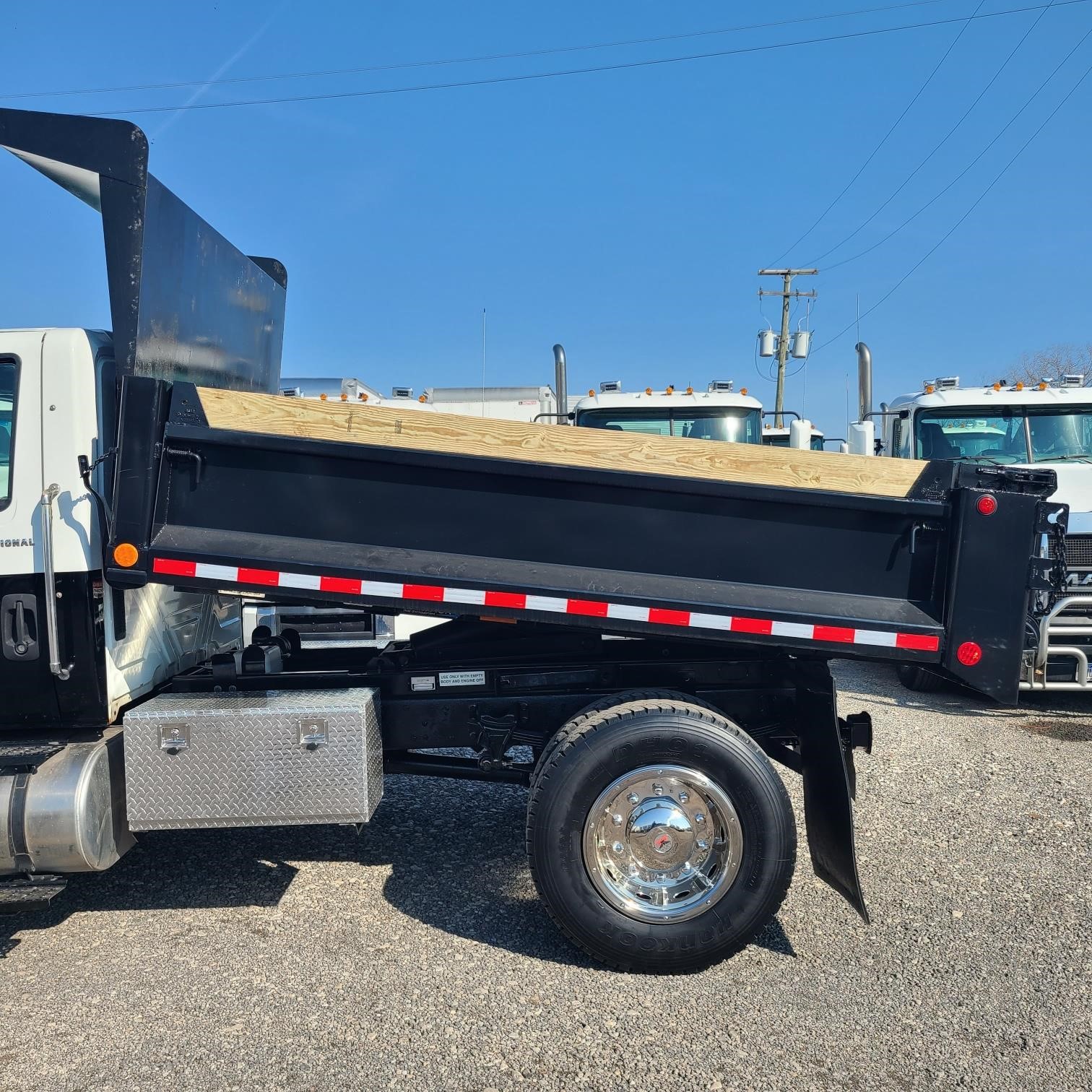 2006 INTERNATIONAL DURASTAR 4300 - image 6 of 6