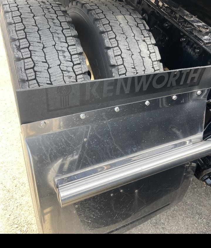 2023 KENWORTH T680 9048212330 2023 KENWORTH T680 9048212330