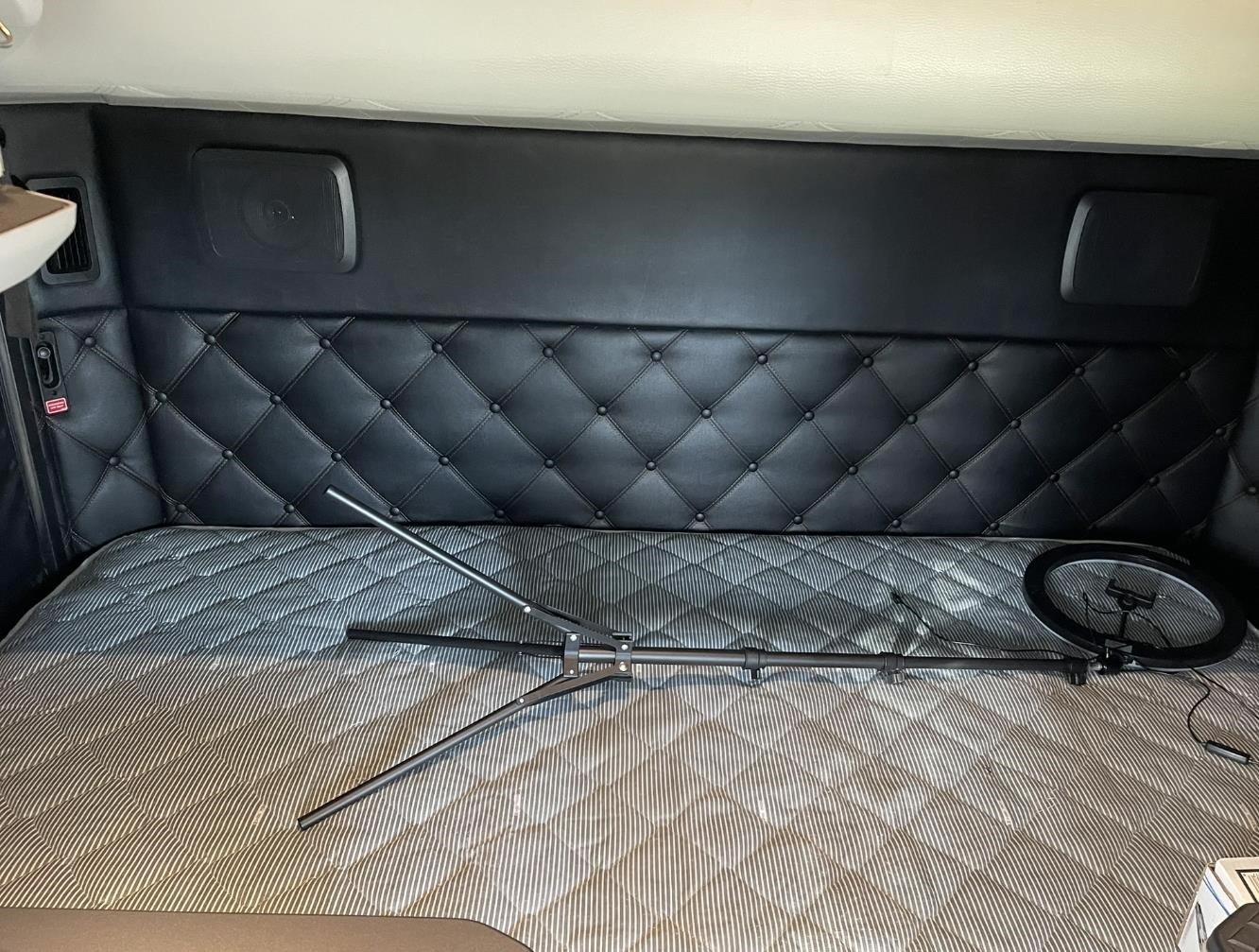 2023 KENWORTH T680 9048232364 2023 KENWORTH T680 9048232364