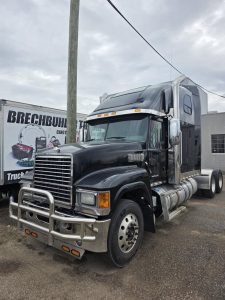 2017 MACK PINNACLE CHU613 RAWHIDE 9048465876