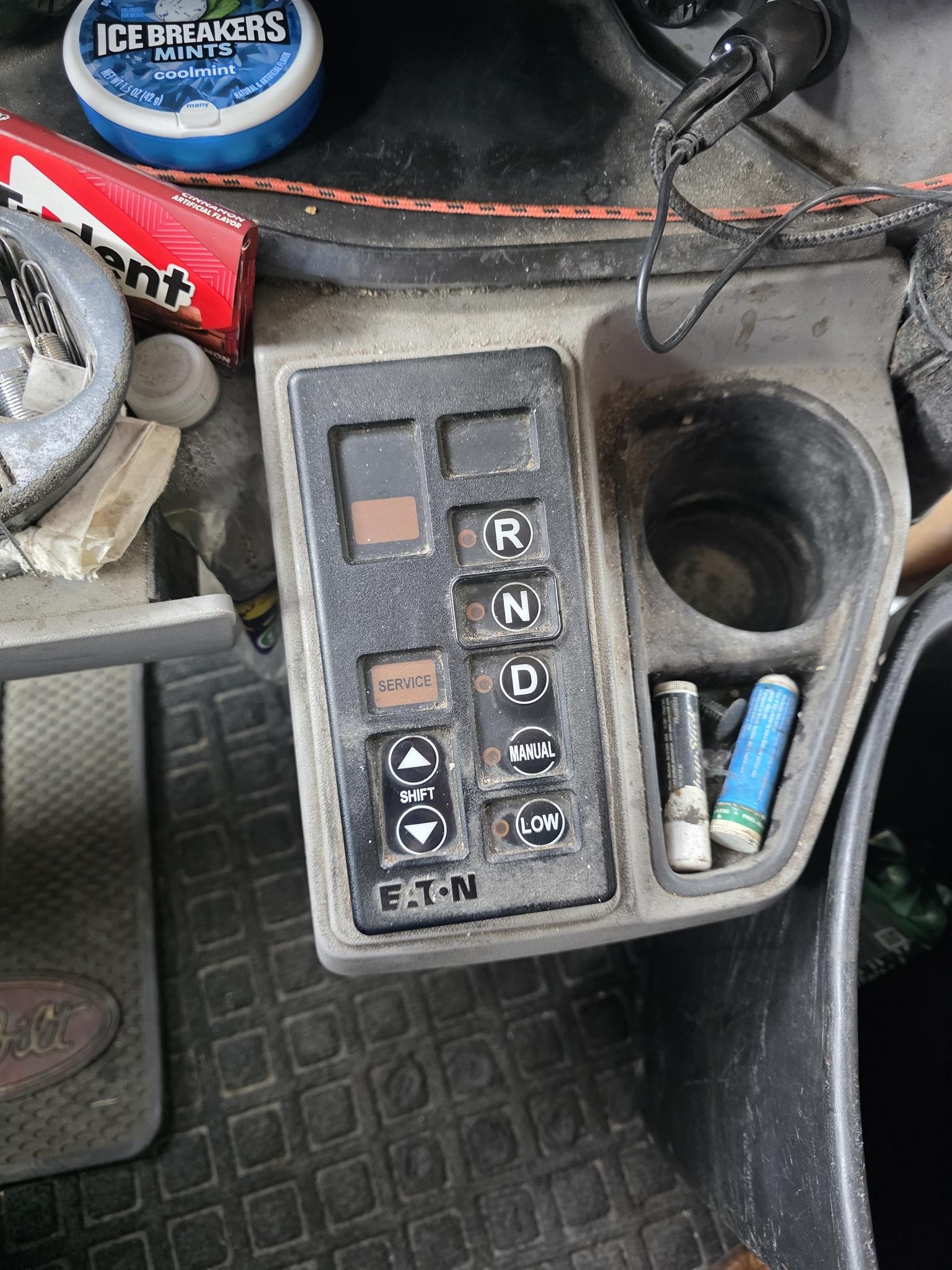 2016 PETERBILT 579 - image 4 of 6