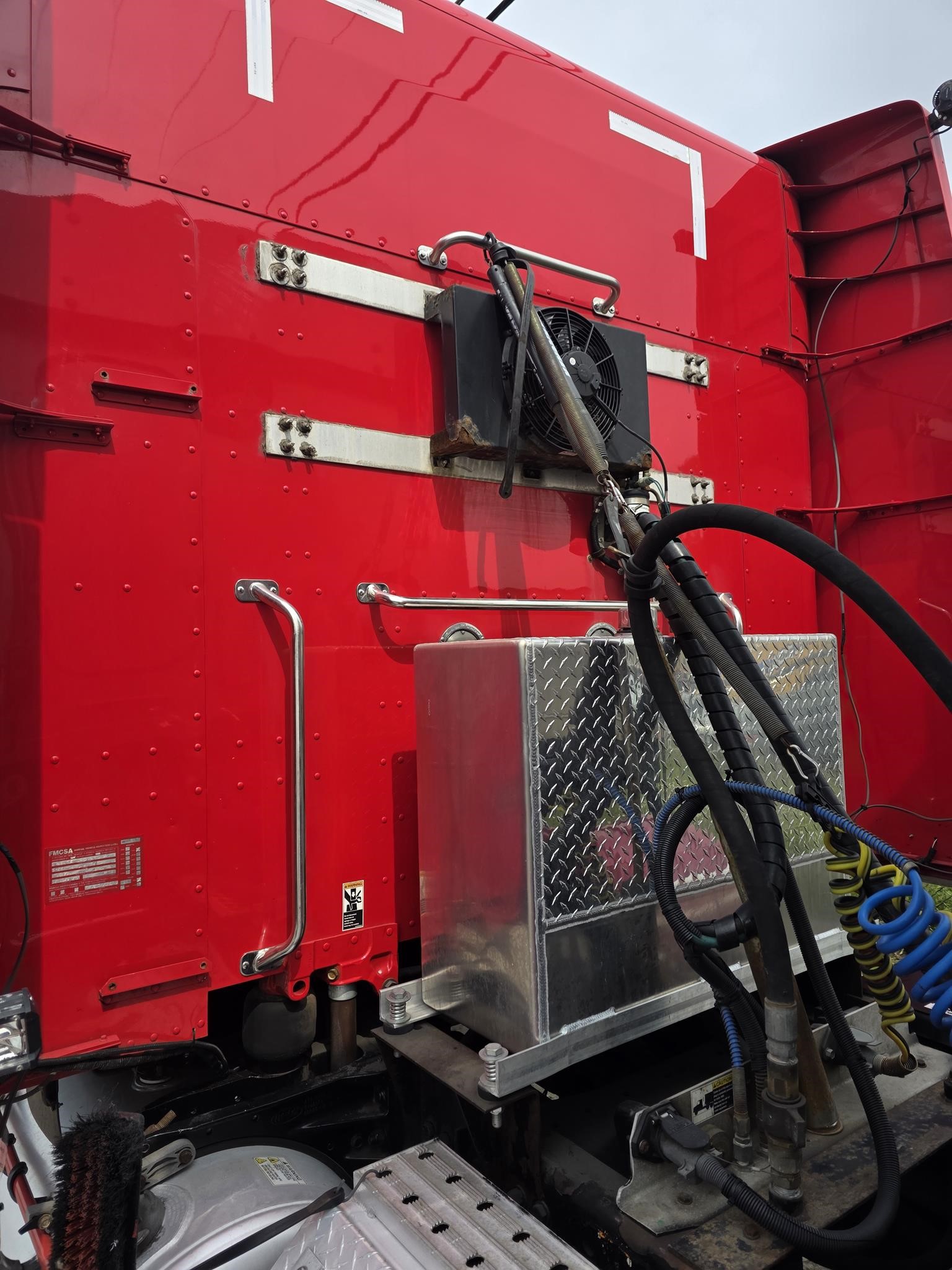 2016 PETERBILT 579 - image 6 of 6