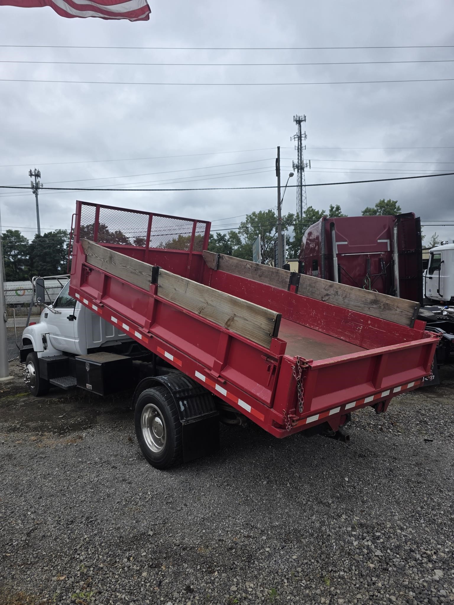 2002 CHEVROLET KODIAK C6500 - image 1 of 6
