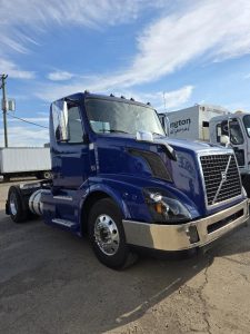 2017 VOLVO VNL42T300 10008705530