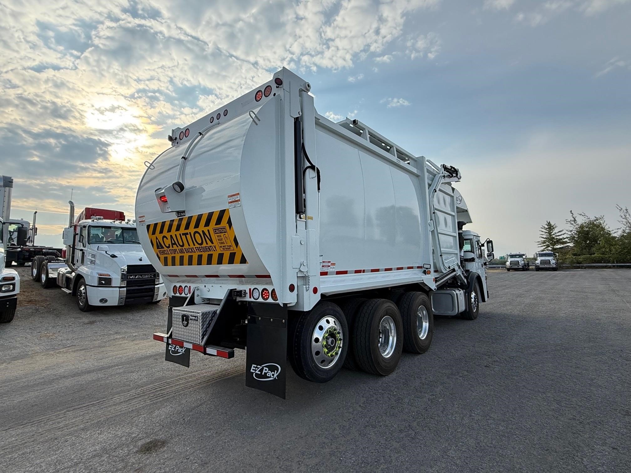 2025 MACK LR64R 10010747392 2025 MACK LR64R 10010747392