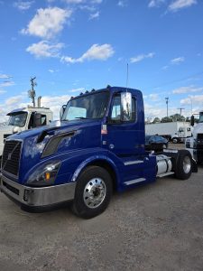 2017 VOLVO VNL42T300 10012857262
