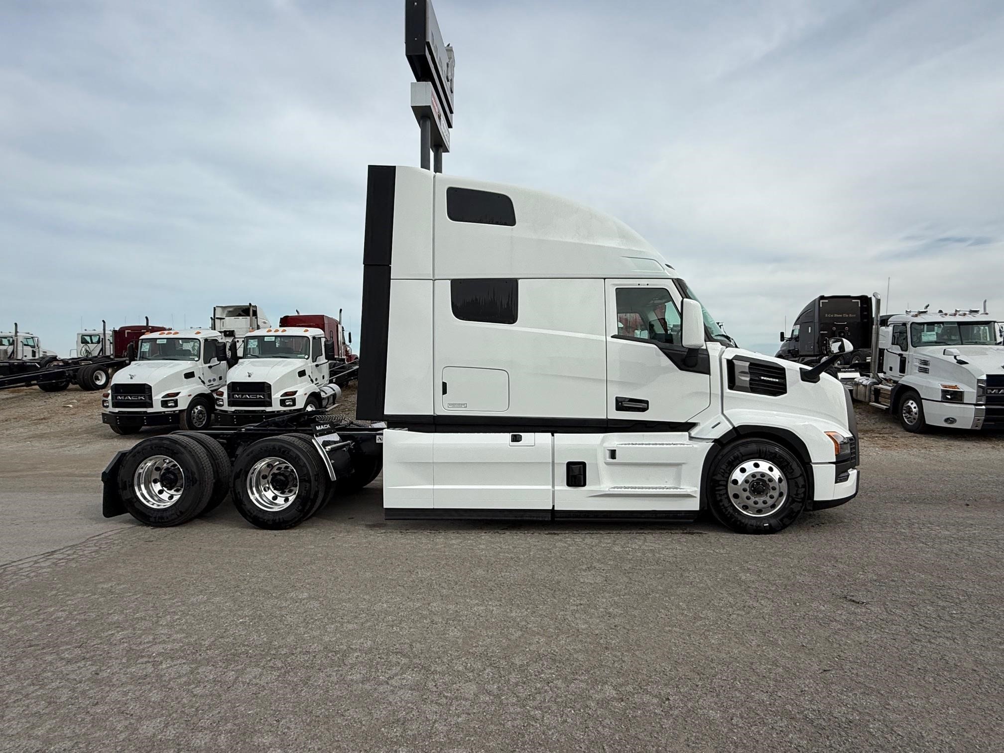 2026 MACK PIONEER 64T - image 6 of 6