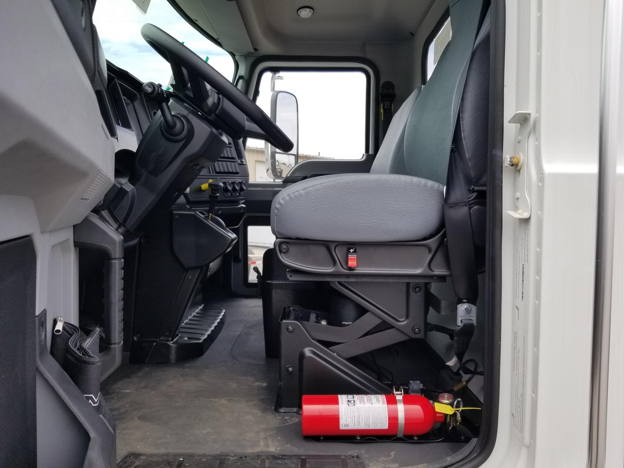 2025 MACK MD6 9006598575 2025 MACK MD6 9006598575