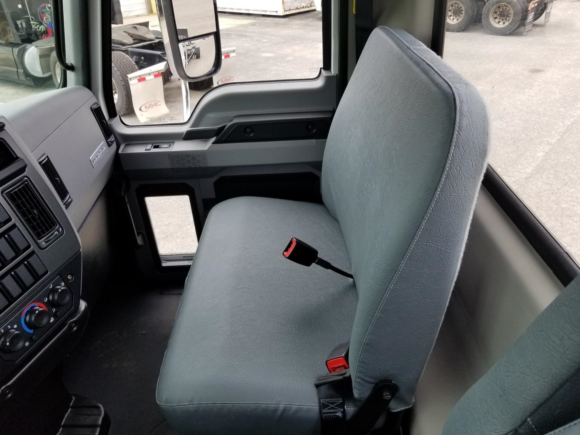 2025 MACK MD6 9006598582 2025 MACK MD6 9006598582