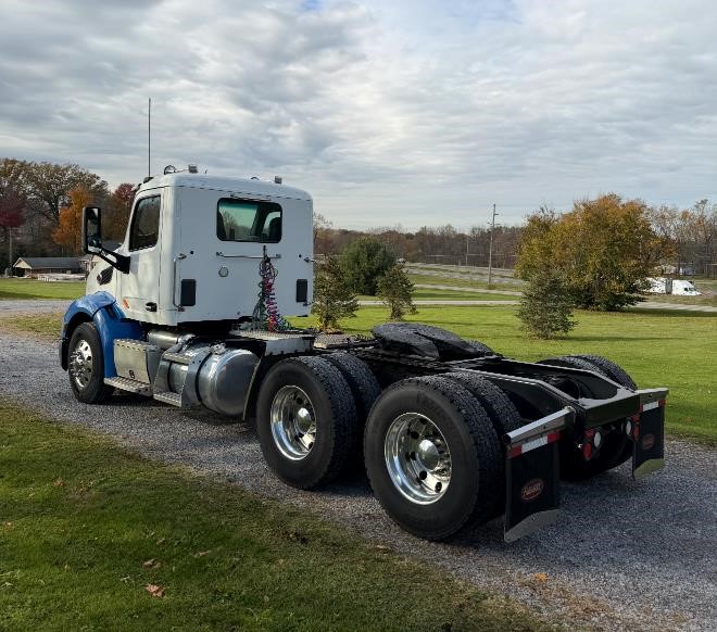 2016 PETERBILT 579 10024606158 2016 PETERBILT 579 10024606158