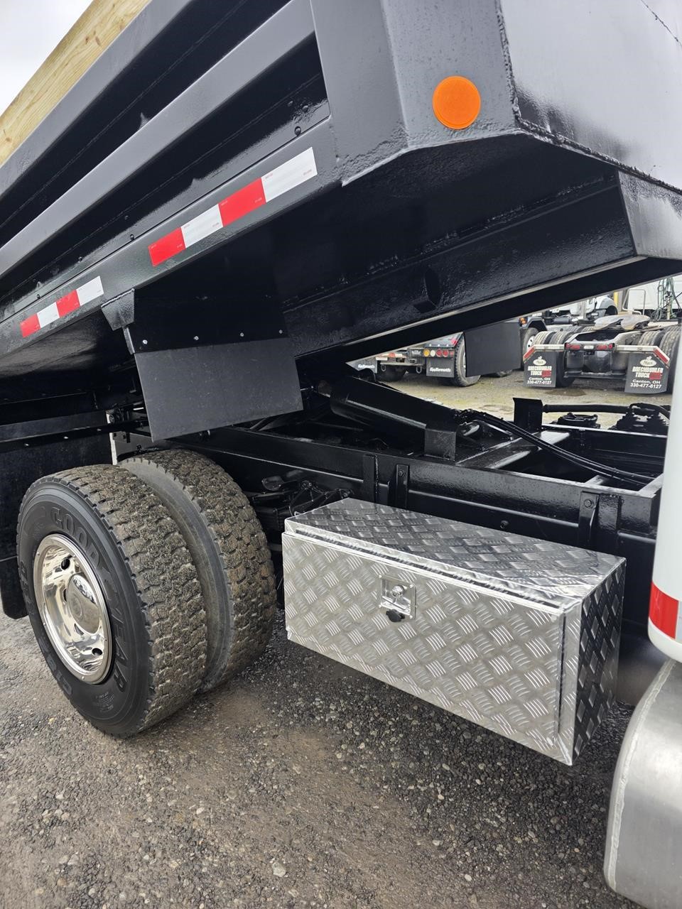 2002 INTERNATIONAL 4900 - image 6 of 6