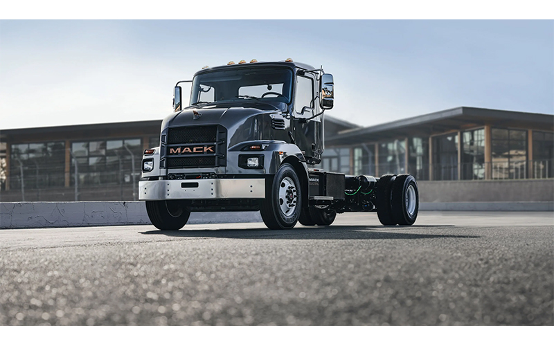 Mack Trucks MD Series (MD6/MD7) Mack Trucks MD Series (MD6/MD7) - image 2 of 4