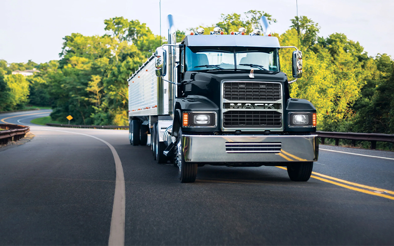 Mack Trucks Pinnacleâ„¢ Mack Trucks Pinnacleâ„¢ - image 1 of 6