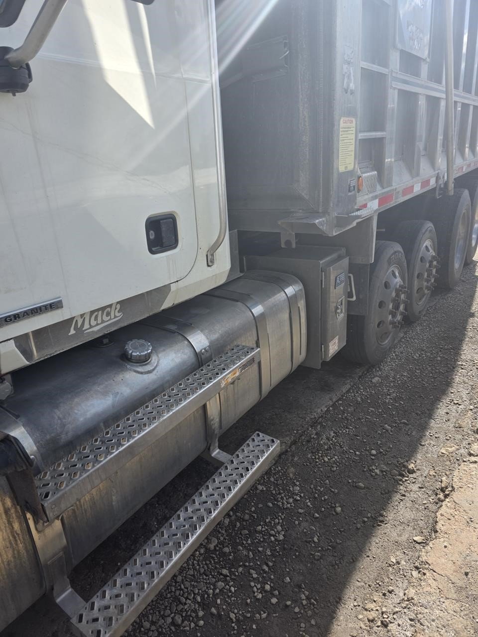 2019 MACK GRANITE 64FR 11006257956 2019 MACK GRANITE 64FR 11006257956