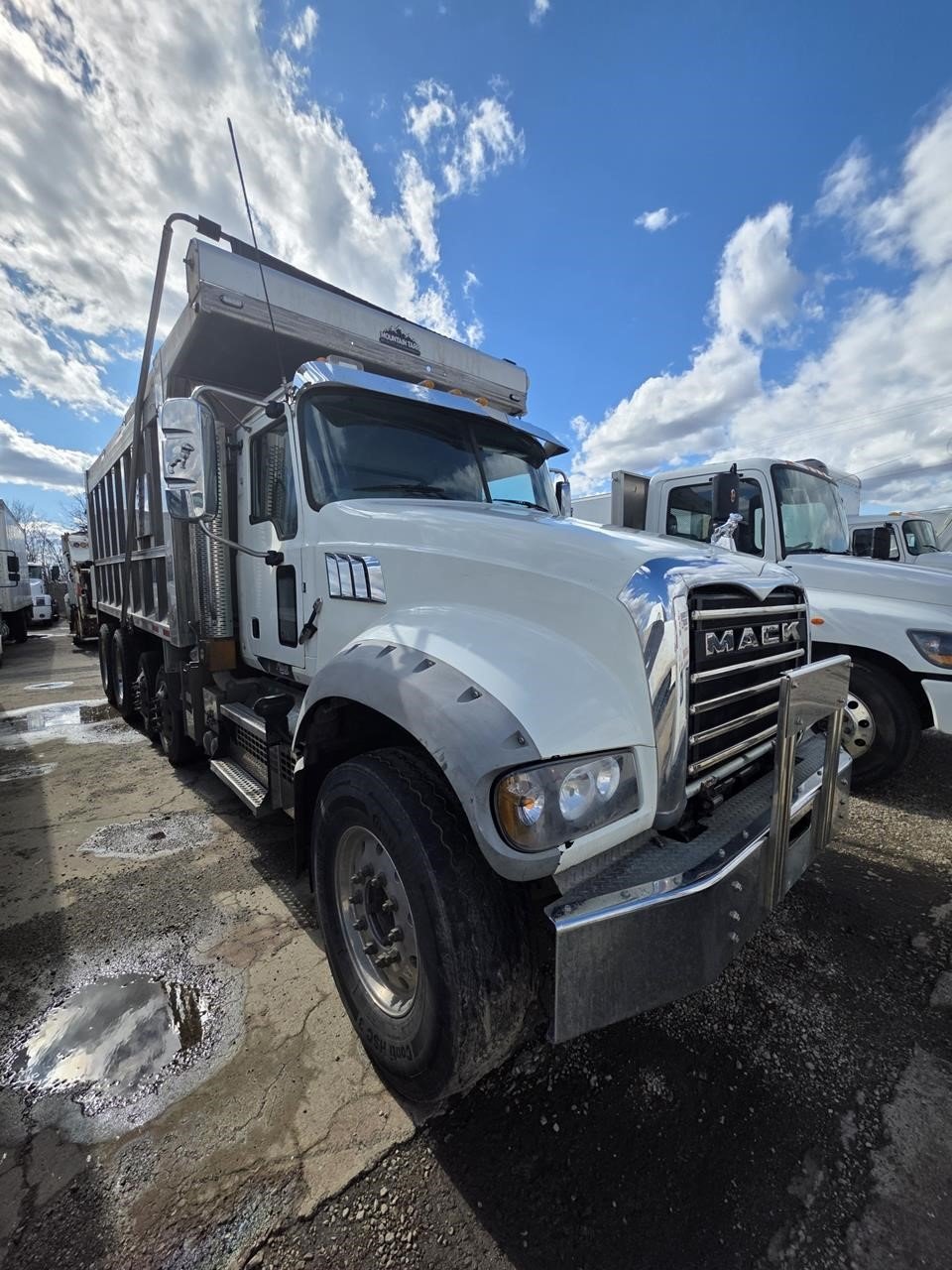2019 MACK GRANITE 64FR 11006258058 2019 MACK GRANITE 64FR 11006258058