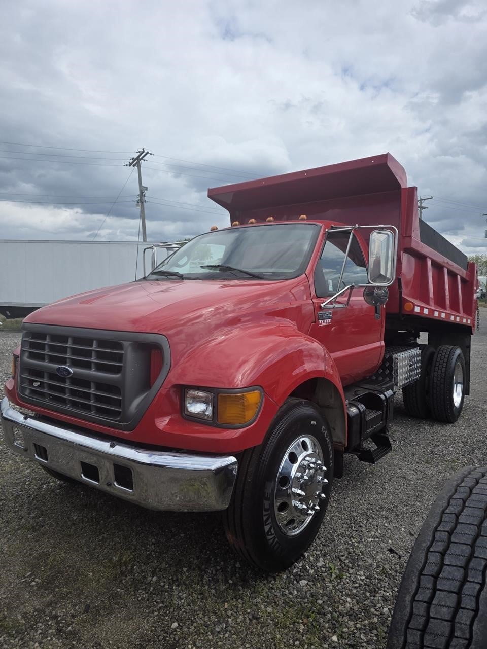 2002 FORD F650 XL SD 2002 FORD F650 XL SD - image 1 of 6