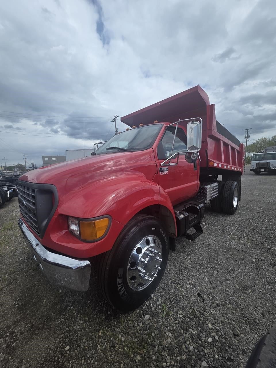 2002 FORD F650 XL SD 2002 FORD F650 XL SD - image 2 of 6