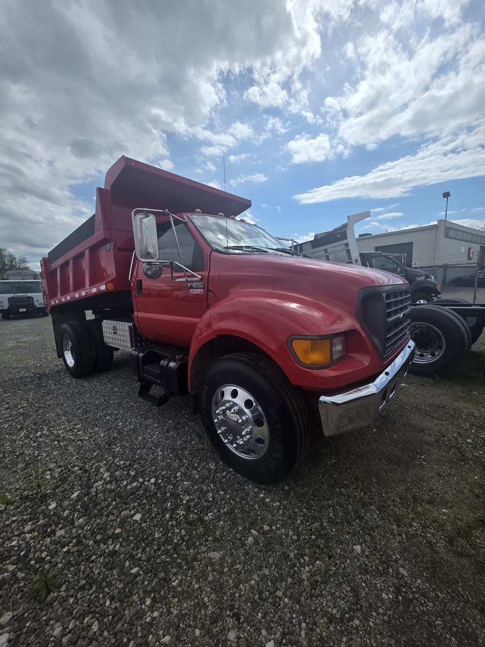 2002 FORD F650 XL SD 2002 FORD F650 XL SD - image 4 of 6