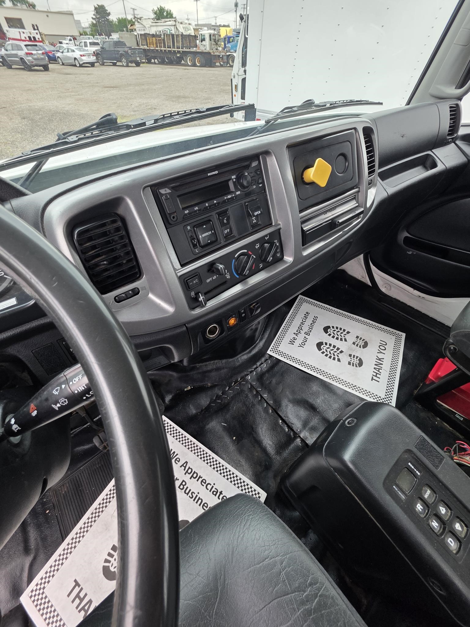 2018 HINO 338 11032881152 2018 HINO 338 11032881152