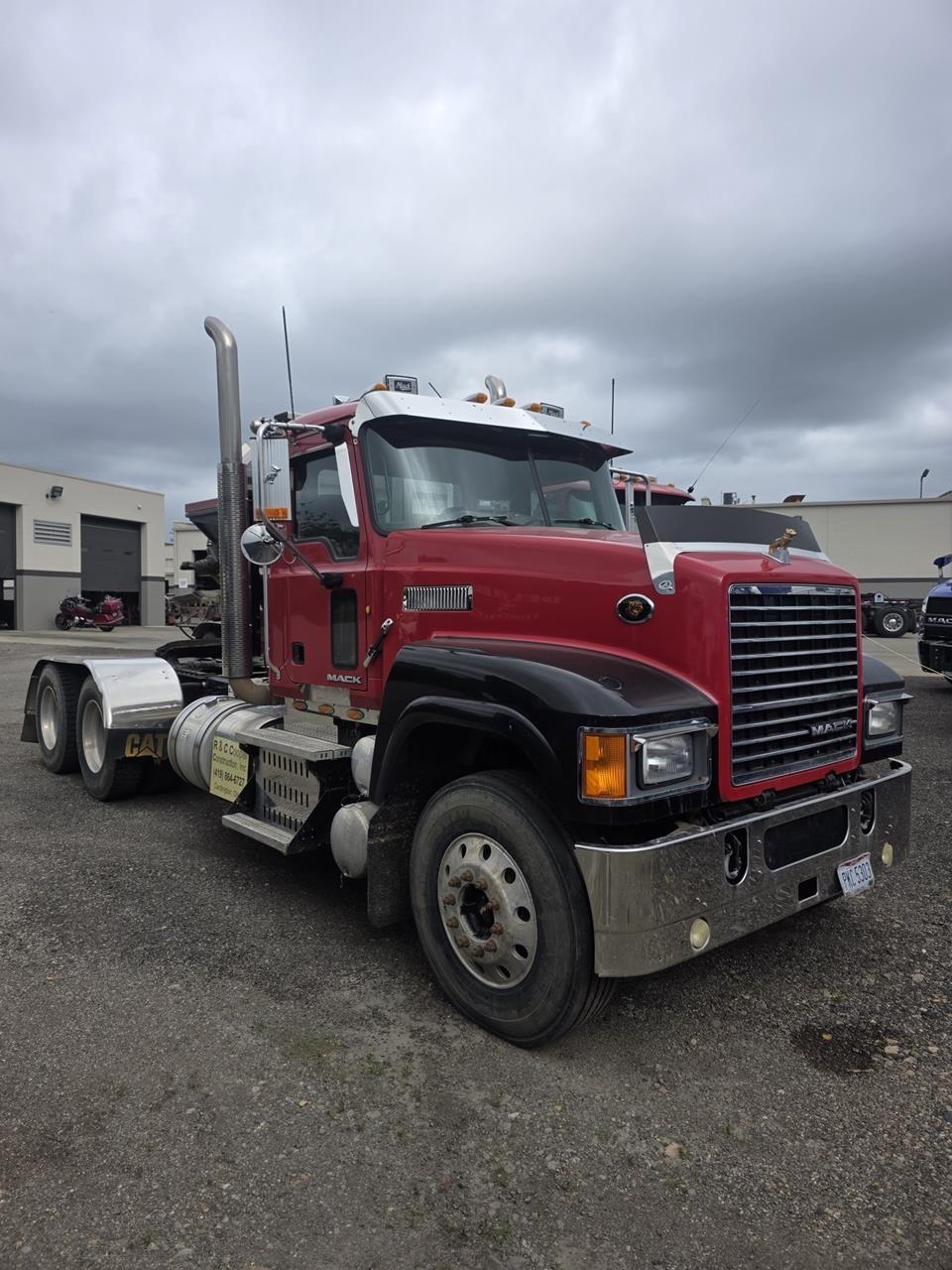 2014 MACK PINNACLE CHU613 2014 MACK PINNACLE CHU613 - image 1 of 6