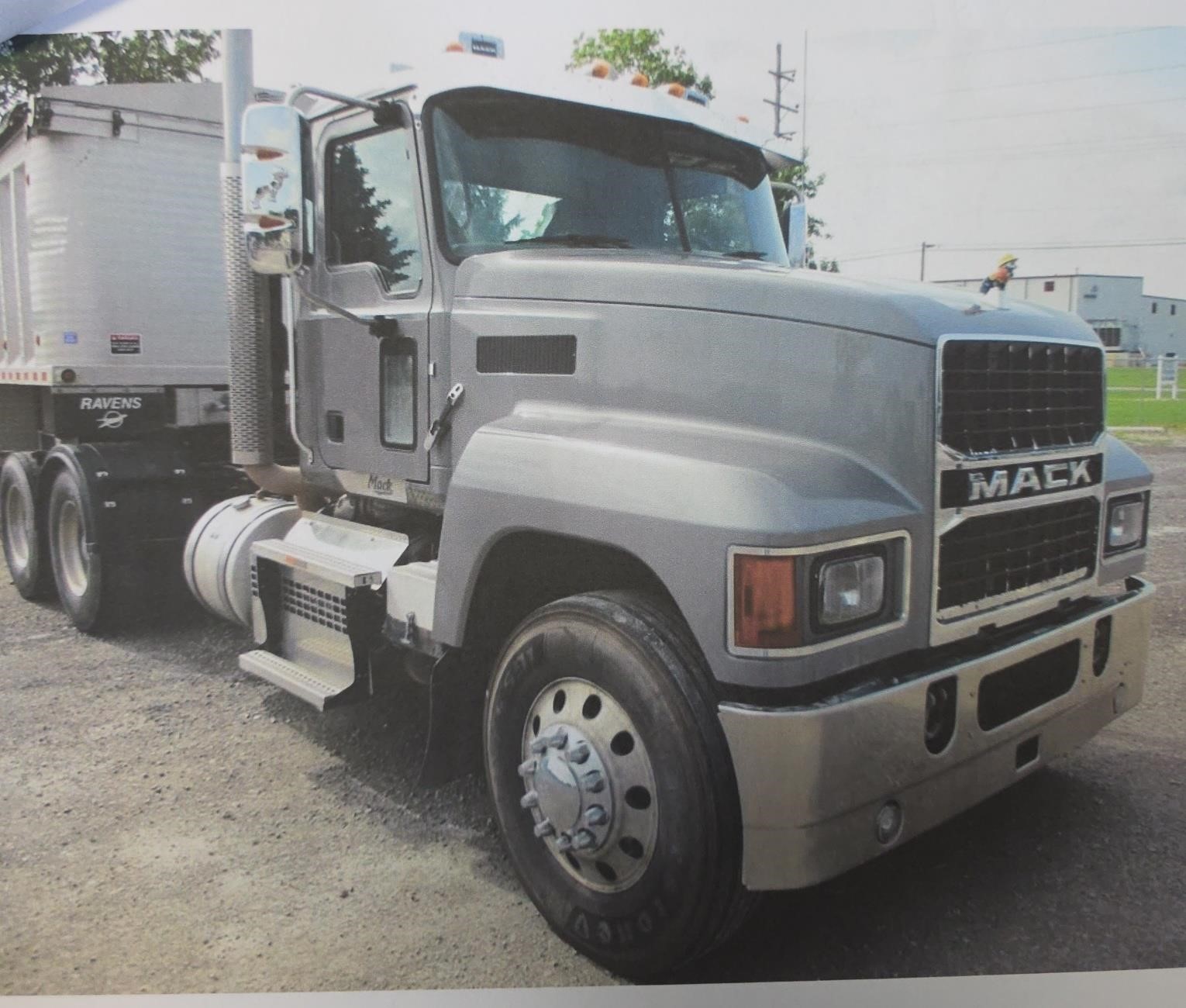 2020 Mack Pinnacle in Canton, OH