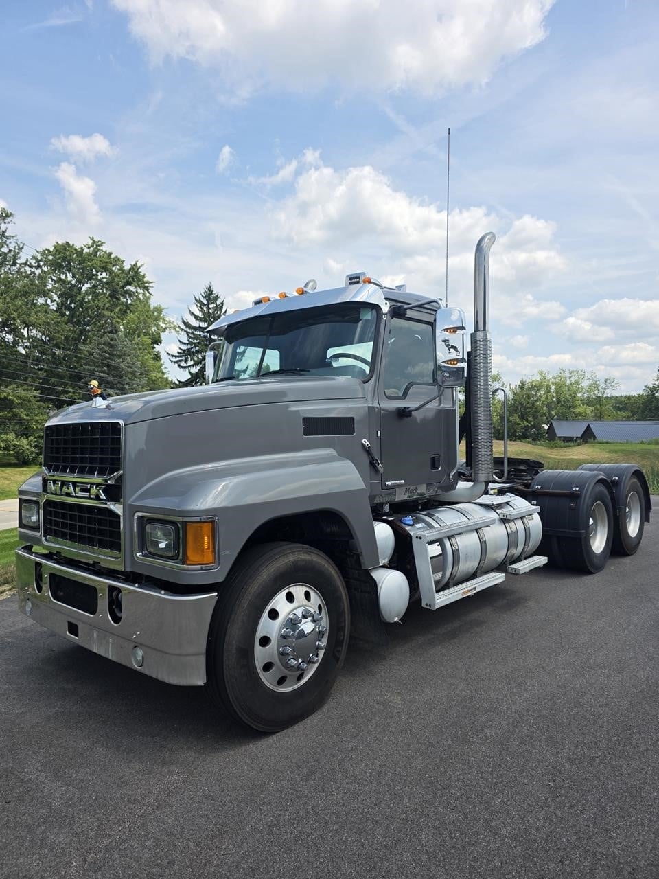 2020 MACK PINNACLE 64T 2020 MACK PINNACLE 64T - image 1 of 6