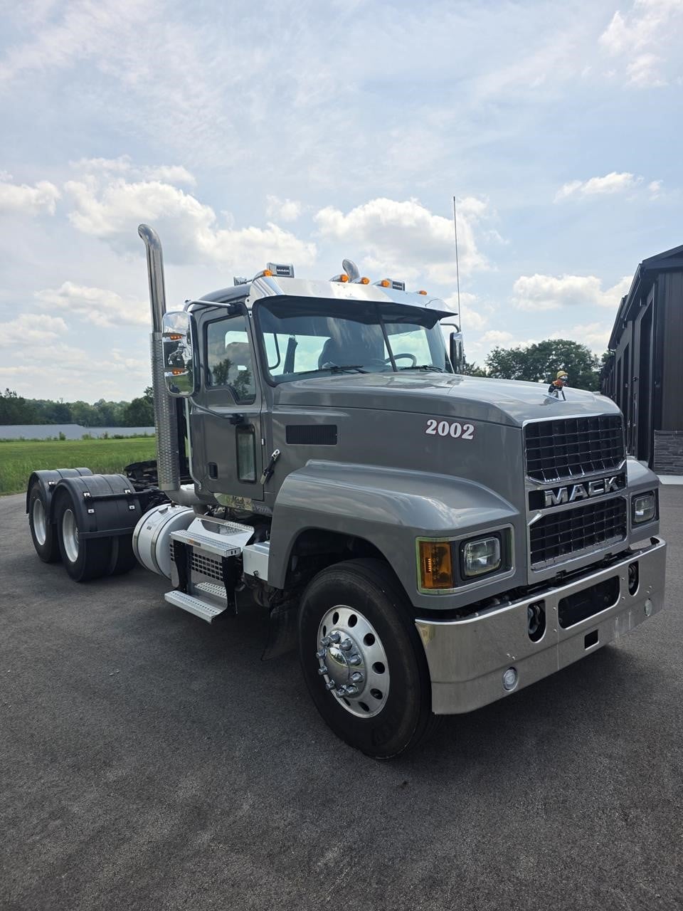 2020 MACK PINNACLE 64T 2020 MACK PINNACLE 64T - image 4 of 6