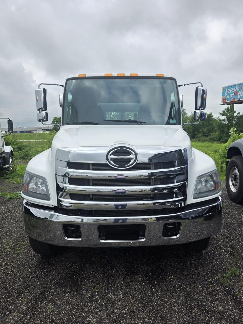 2018 HINO 338 11032881106 2018 HINO 338 11032881106
