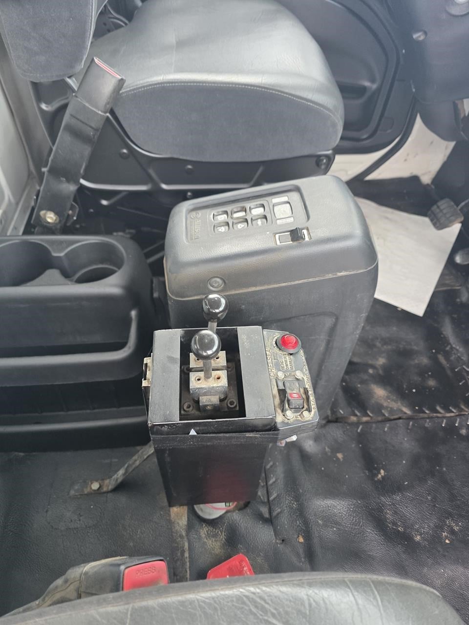 2019 HINO 338 11038083674 2019 HINO 338 11038083674