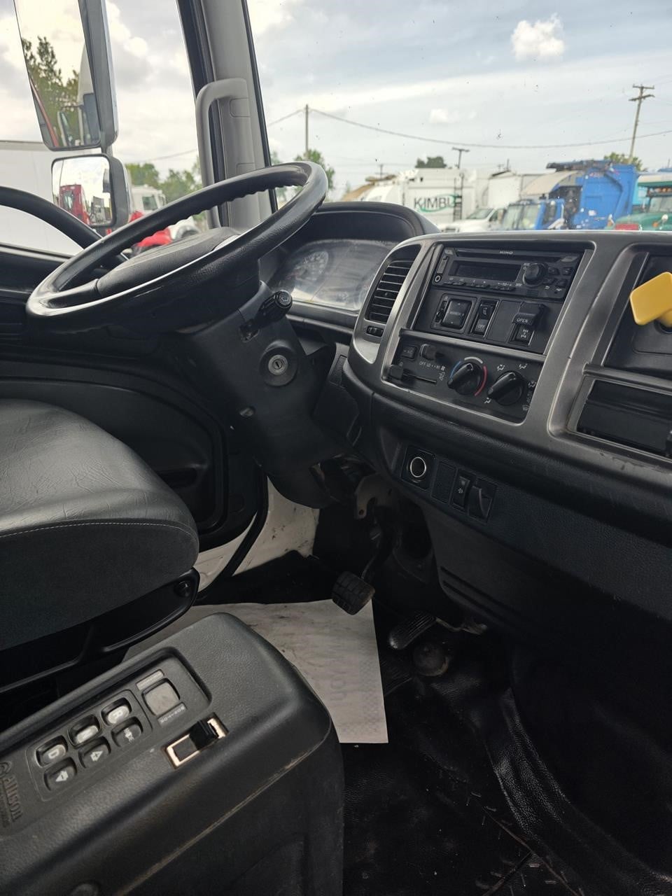 2019 HINO 338 11038083680 2019 HINO 338 11038083680