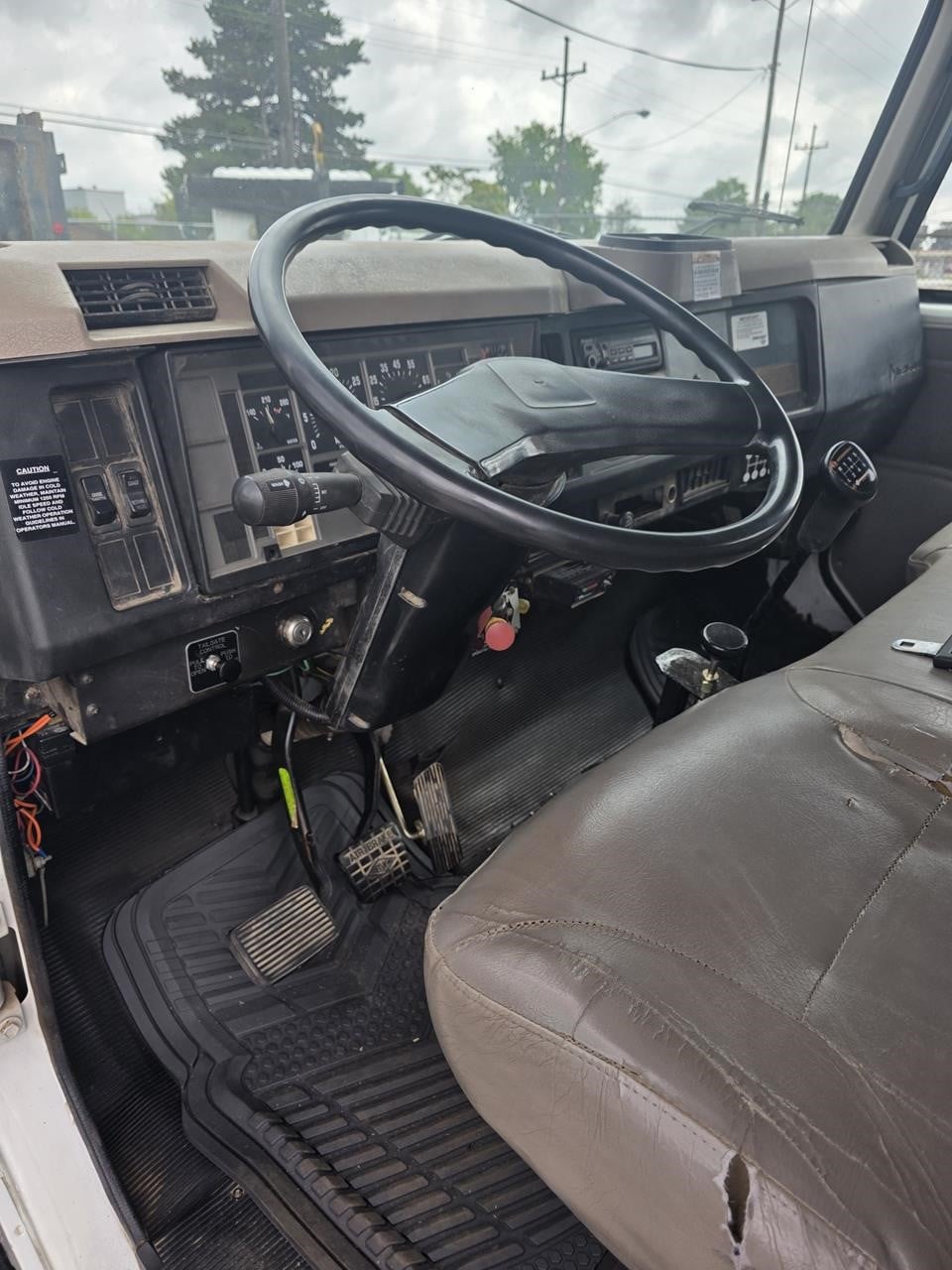 2001 INTERNATIONAL 4700 11039954300 2001 INTERNATIONAL 4700 11039954300