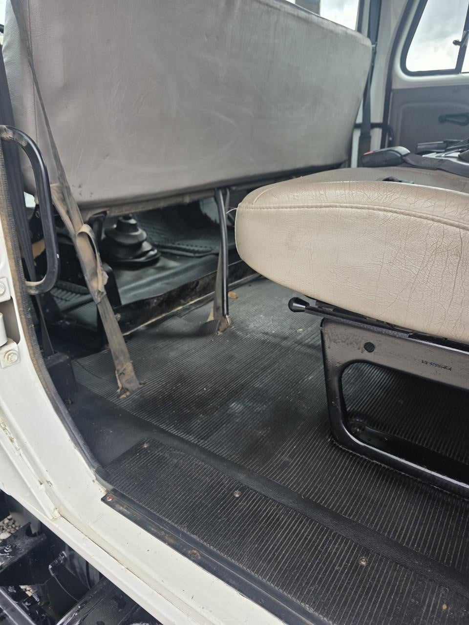 2001 INTERNATIONAL 4700 11039954326 2001 INTERNATIONAL 4700 11039954326