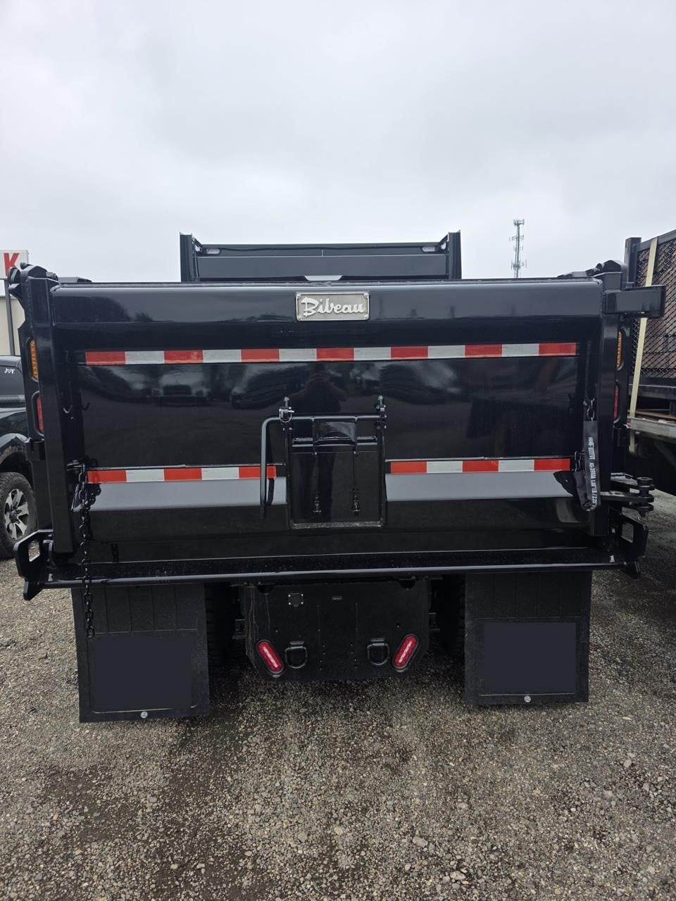 2022 MACK MD7 11039959428 2022 MACK MD7 11039959428