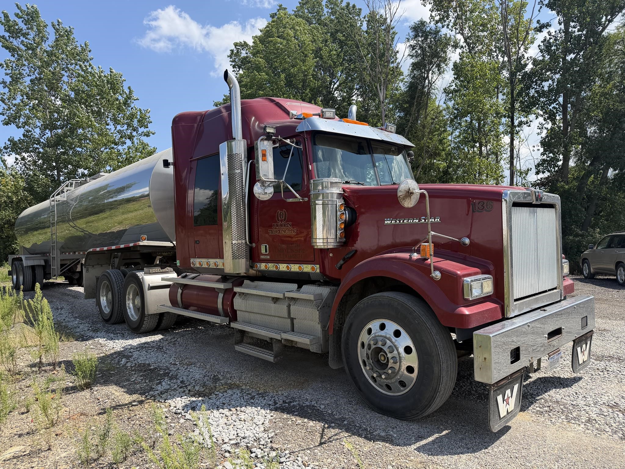 2012 WESTERN STAR 4900FA 2012 WESTERN STAR 4900FA - image 1 of 6