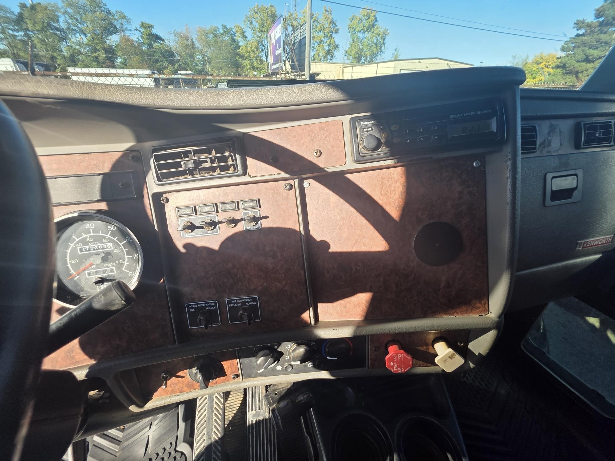 2003 KENWORTH T300 11051535348 2003 KENWORTH T300 11051535348